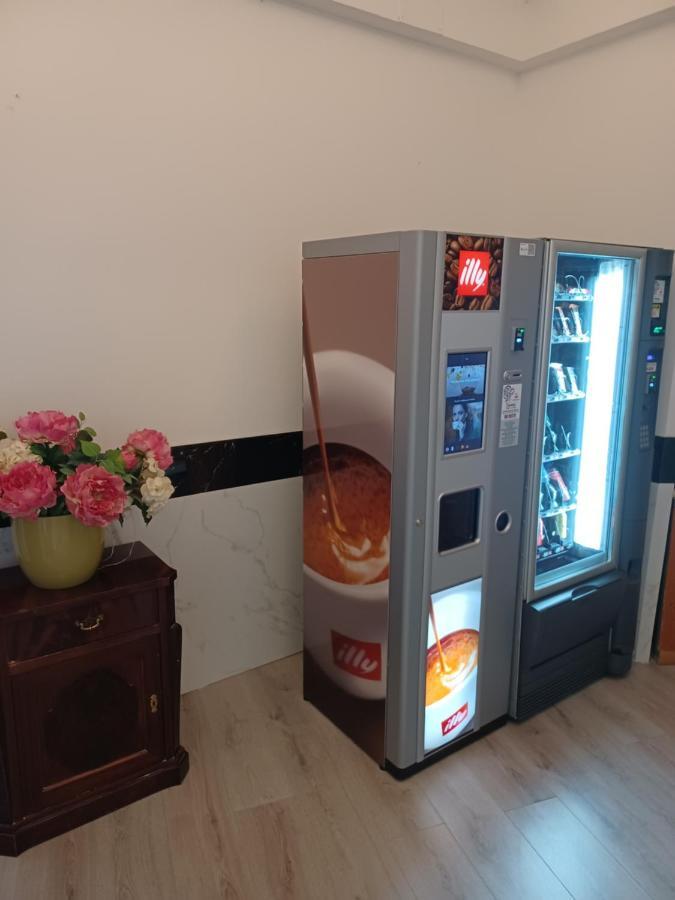 Hotel Mimosa Pantheon Рим Екстериор снимка